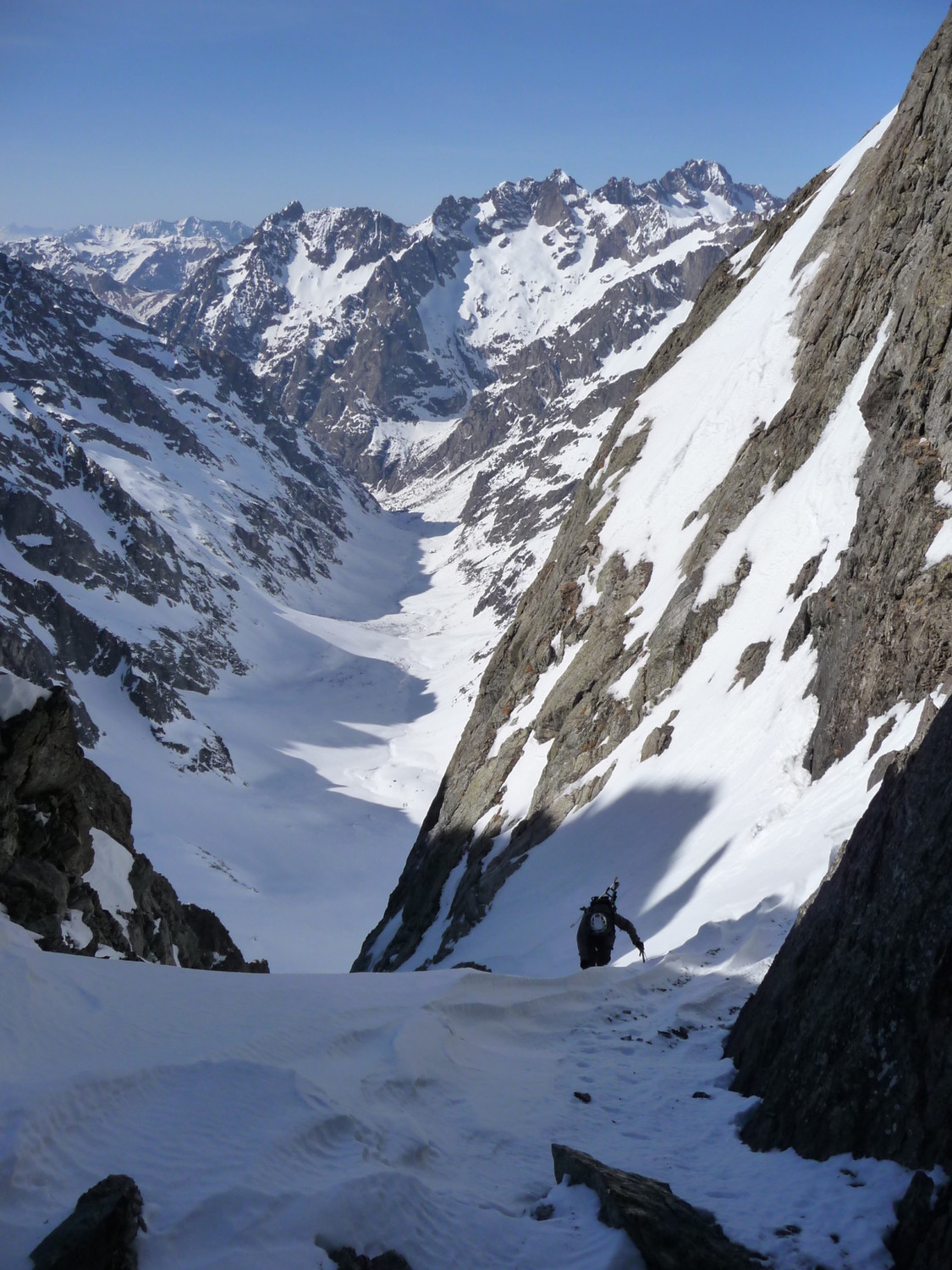 Arrivée à la Brèche, vue sur le vallon de la Bonne