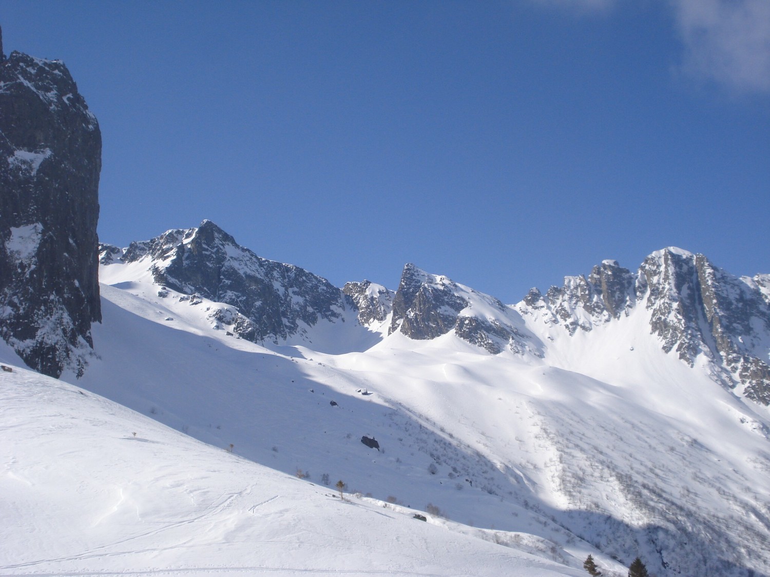 Du refuge de Combe Madame : A Pic de Badon, pentes N du Col de Mouchillon, Crête de Mouchillon