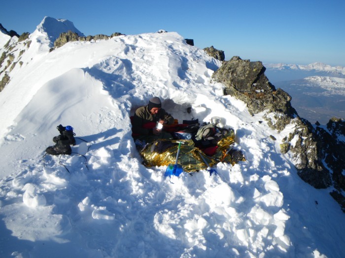 préparation du ptit dèj au 1er bivouac