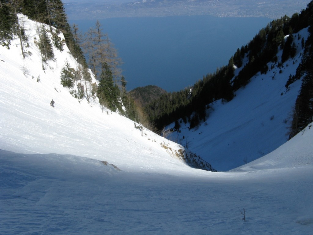Descente de la combe du Pissoir directe...dans le lac
