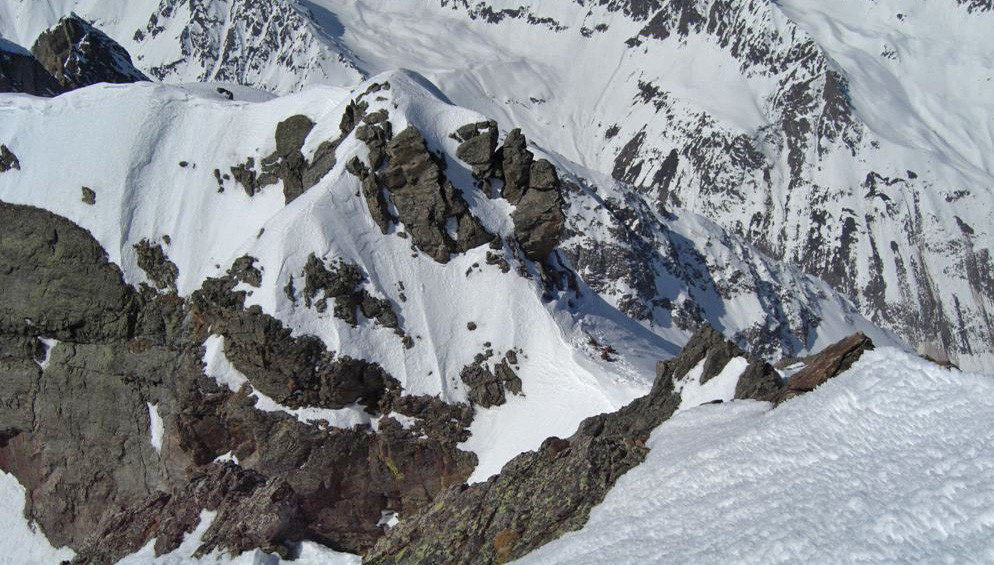 Le haut du couloir (sacs) depuis le sommet