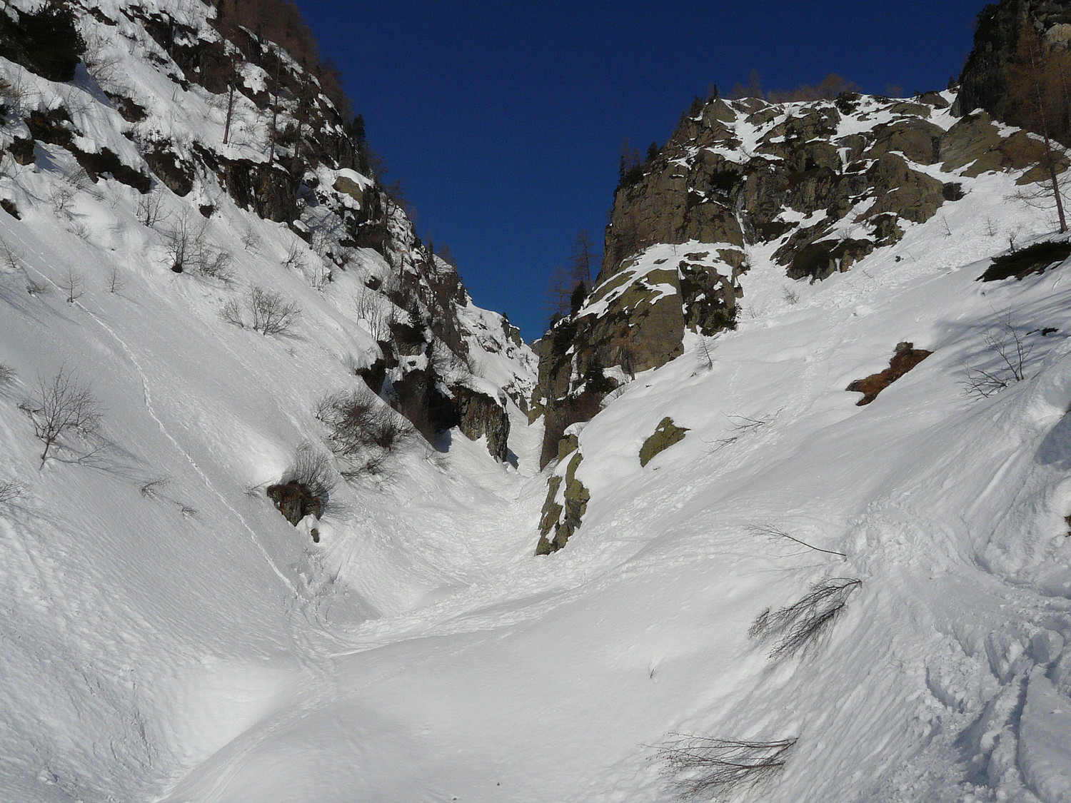 L'entrée de la gorge de Tré les Eaux bien enneigée