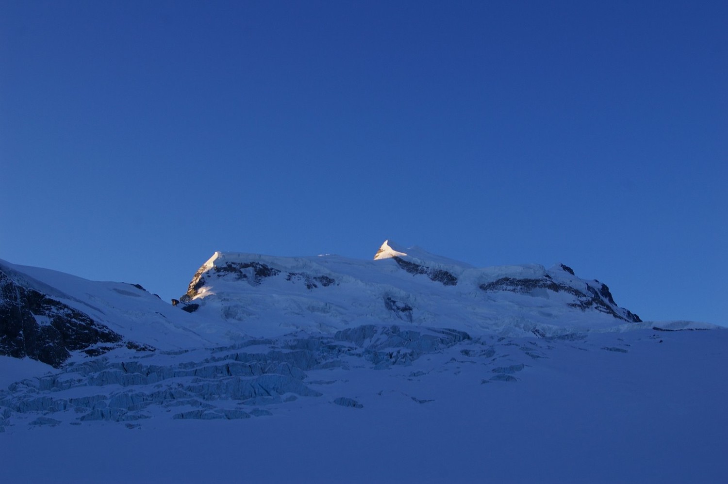 Grand Combin au lever du jour