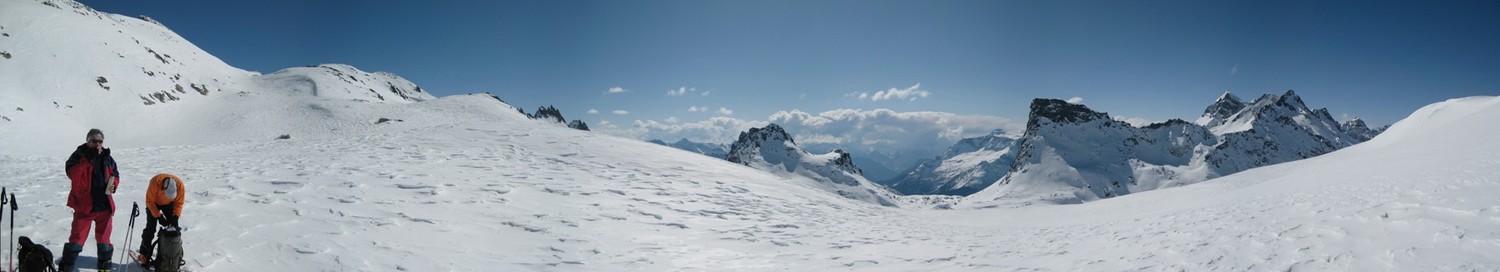 Sous le Mittelbergpass, quelques nuages sur l'Italie