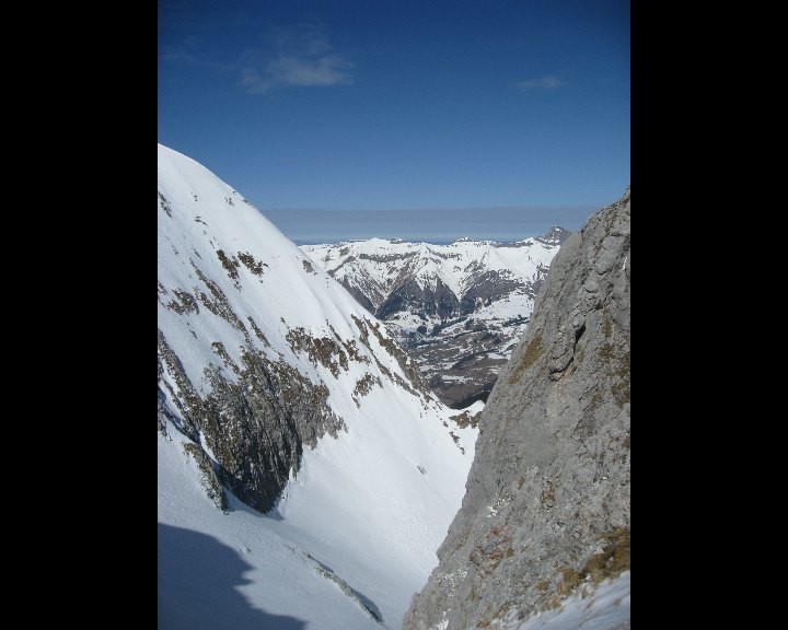 Du col, vue sur Château-d'Oex