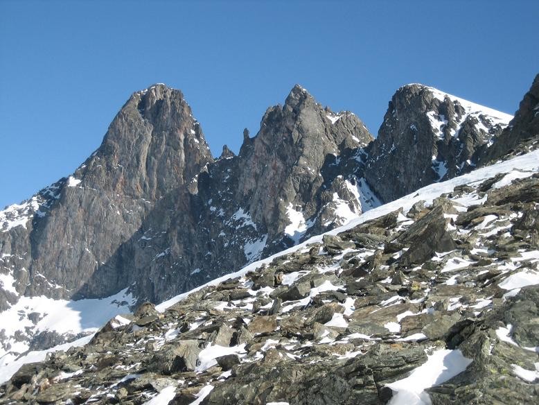 Grand Pic, Pic central, et Croix de Belledonne, vus du col de Freydane