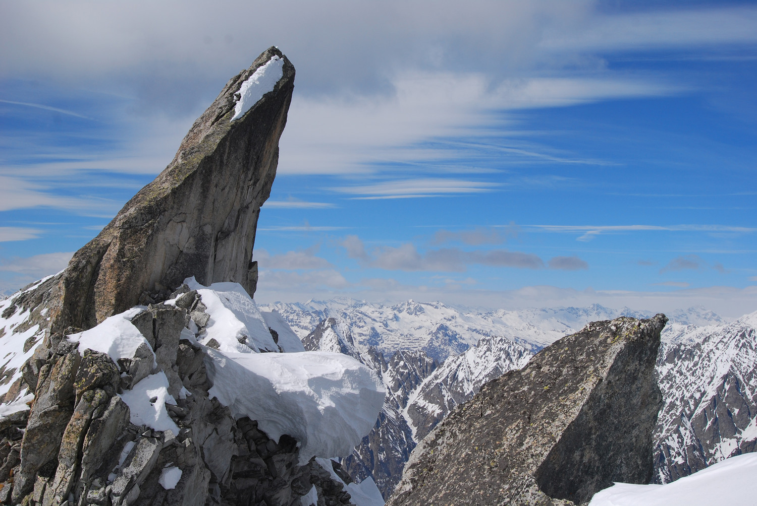 Roccia presso il deposito sci 2890 m ca. al Pizzo Ligoncio