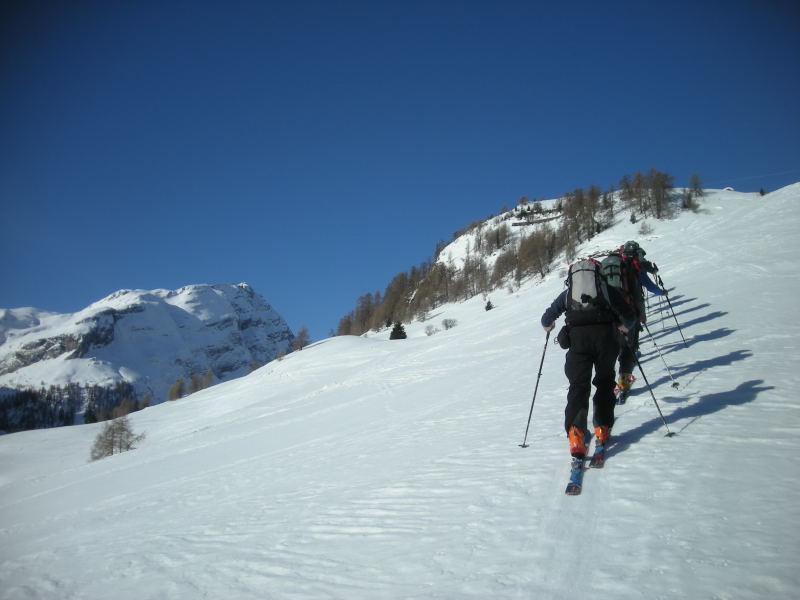 En montant au Schollenhorn, vue sur le Guggernüll