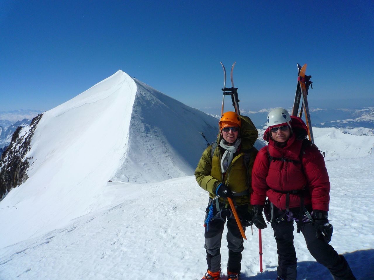 E & M au dome centrale, la traverse calssique derriere