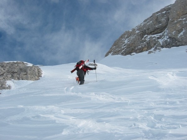 Gli ultimi pendii salendo alla Cima di Manstorna.