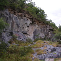La pared de El Horno vista de la ruta