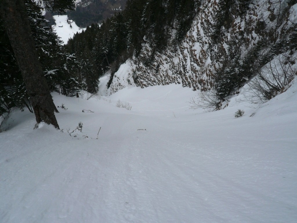 Le haut du couloir, bien chargé de neige
