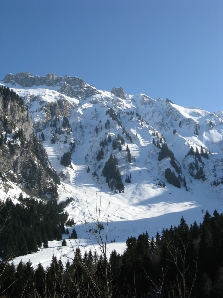 Ravin des Nex et sa variante à gauche de la Dent du Vélan