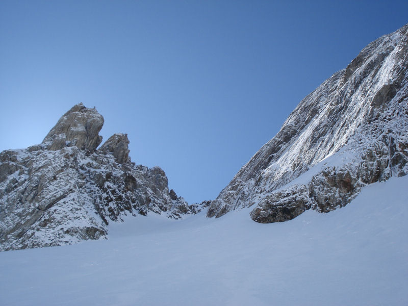 En montant dans le Couloir N du Petit Arbizon