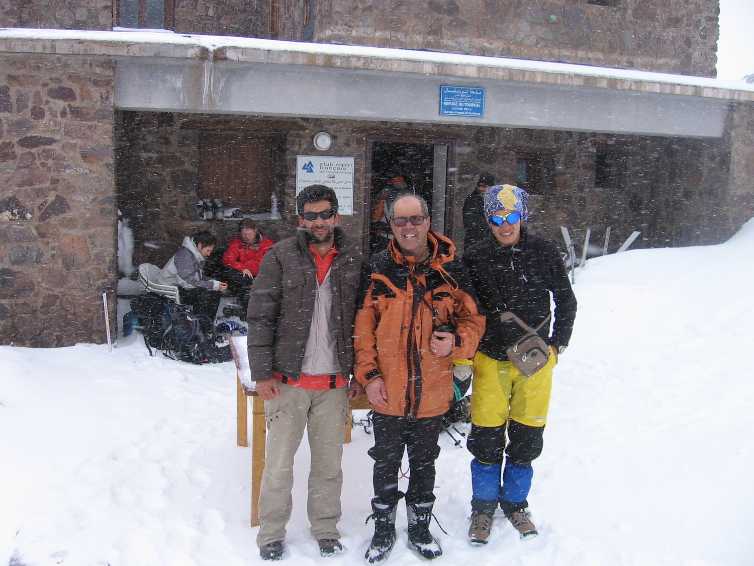 Brahim le gardien d'hiver et Hassen guide local.
