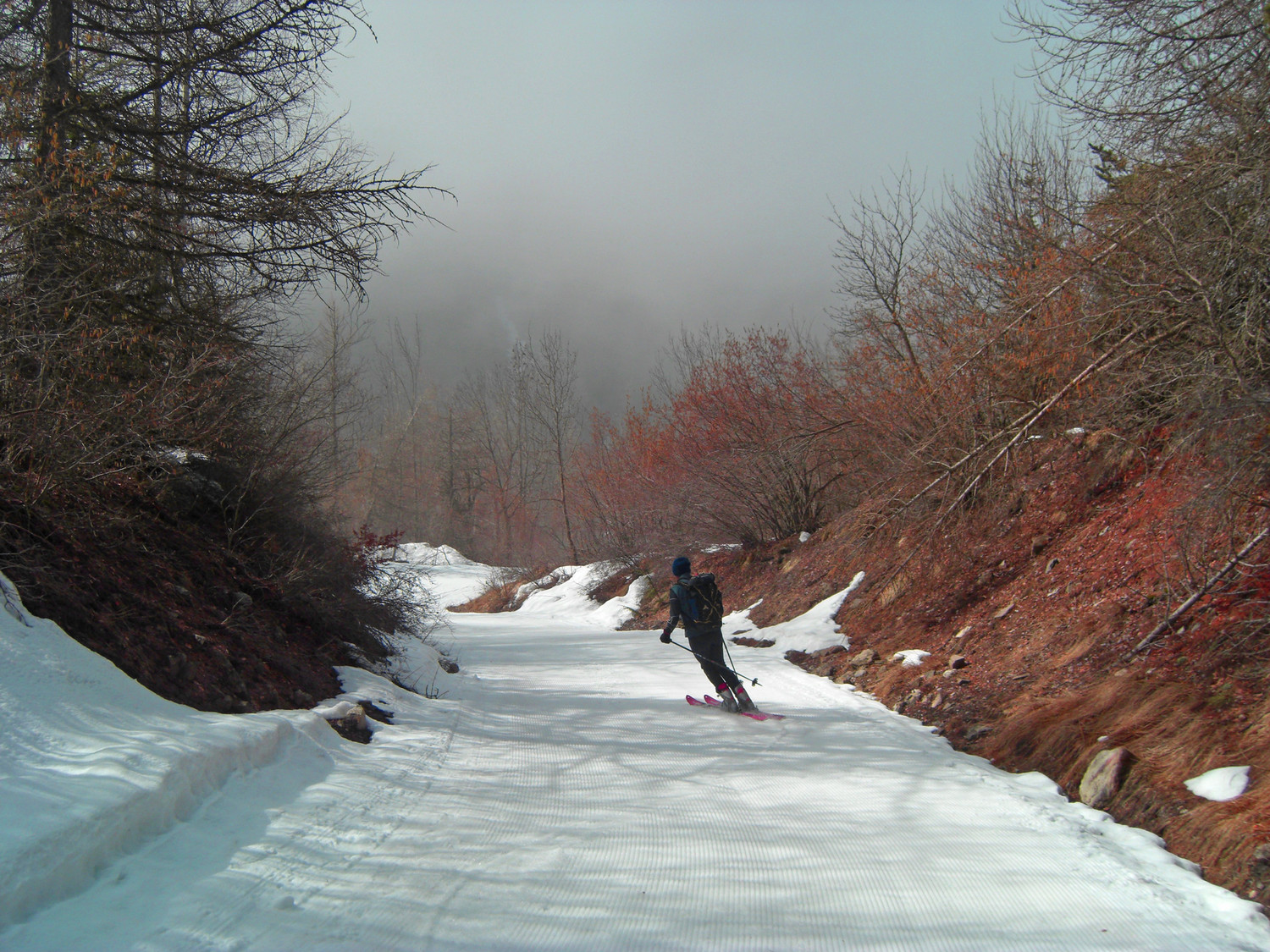 Retour vers la brume et sur les pistes