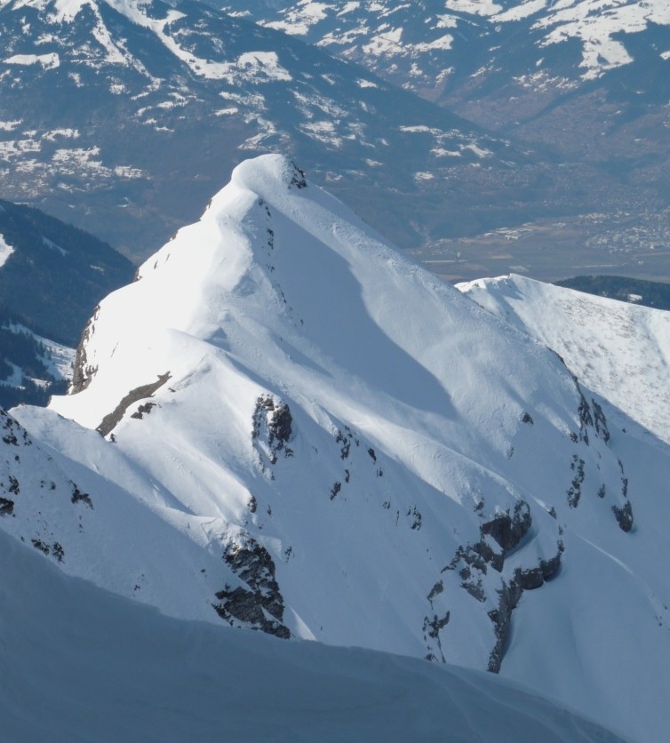 Pointe E de Châtillon, partie supérieure de la face N