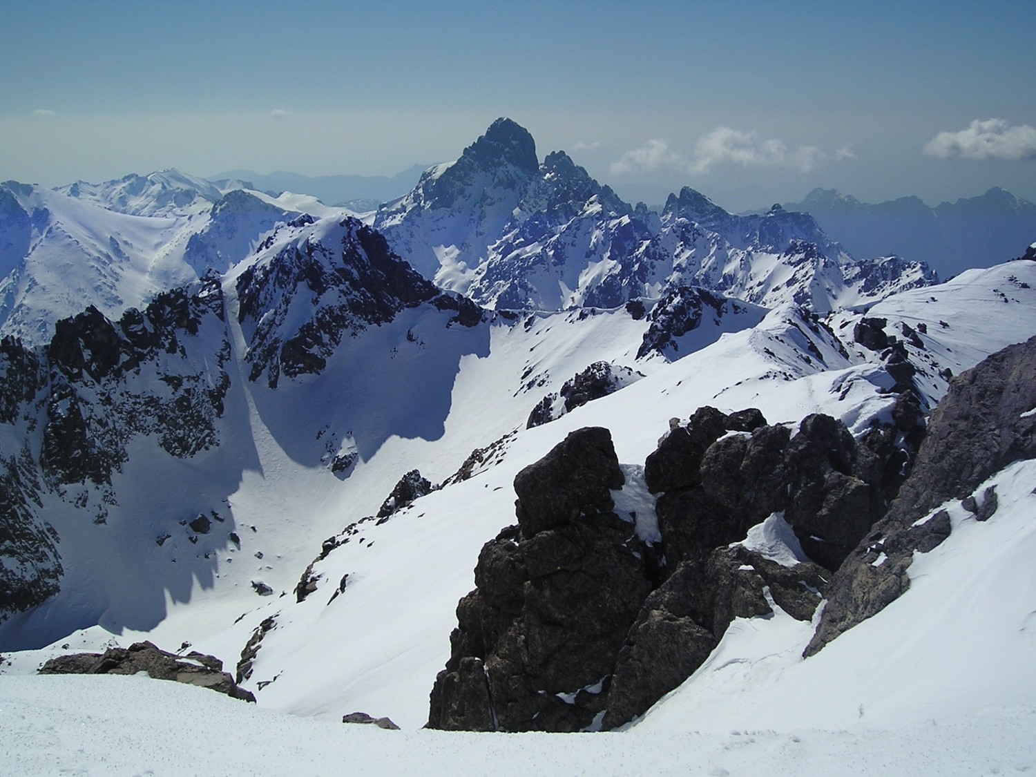 Capu Fallu et brèche Crucetta devant la Paglia Orba.