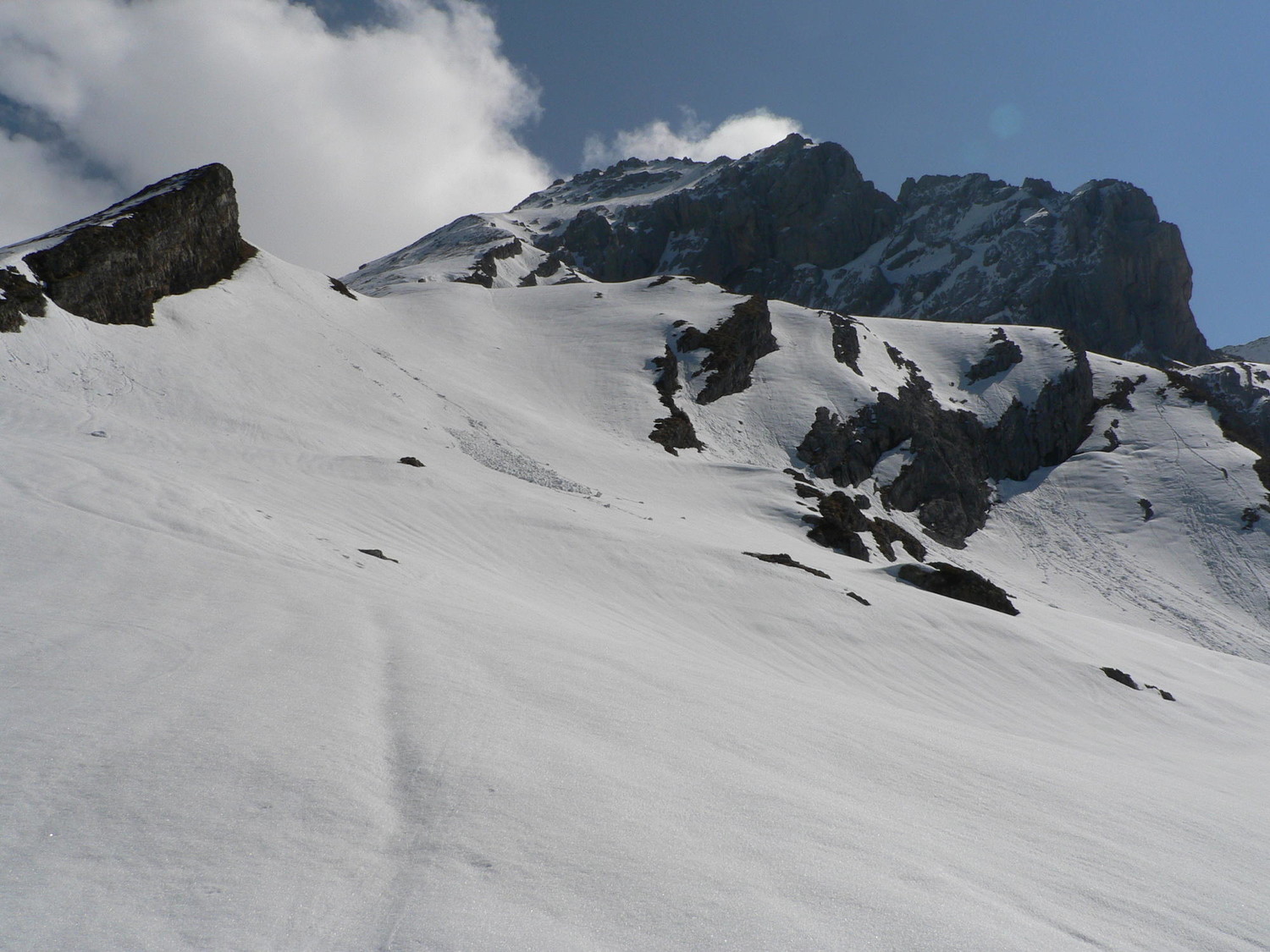 Qu'il est loin ce Charvet.