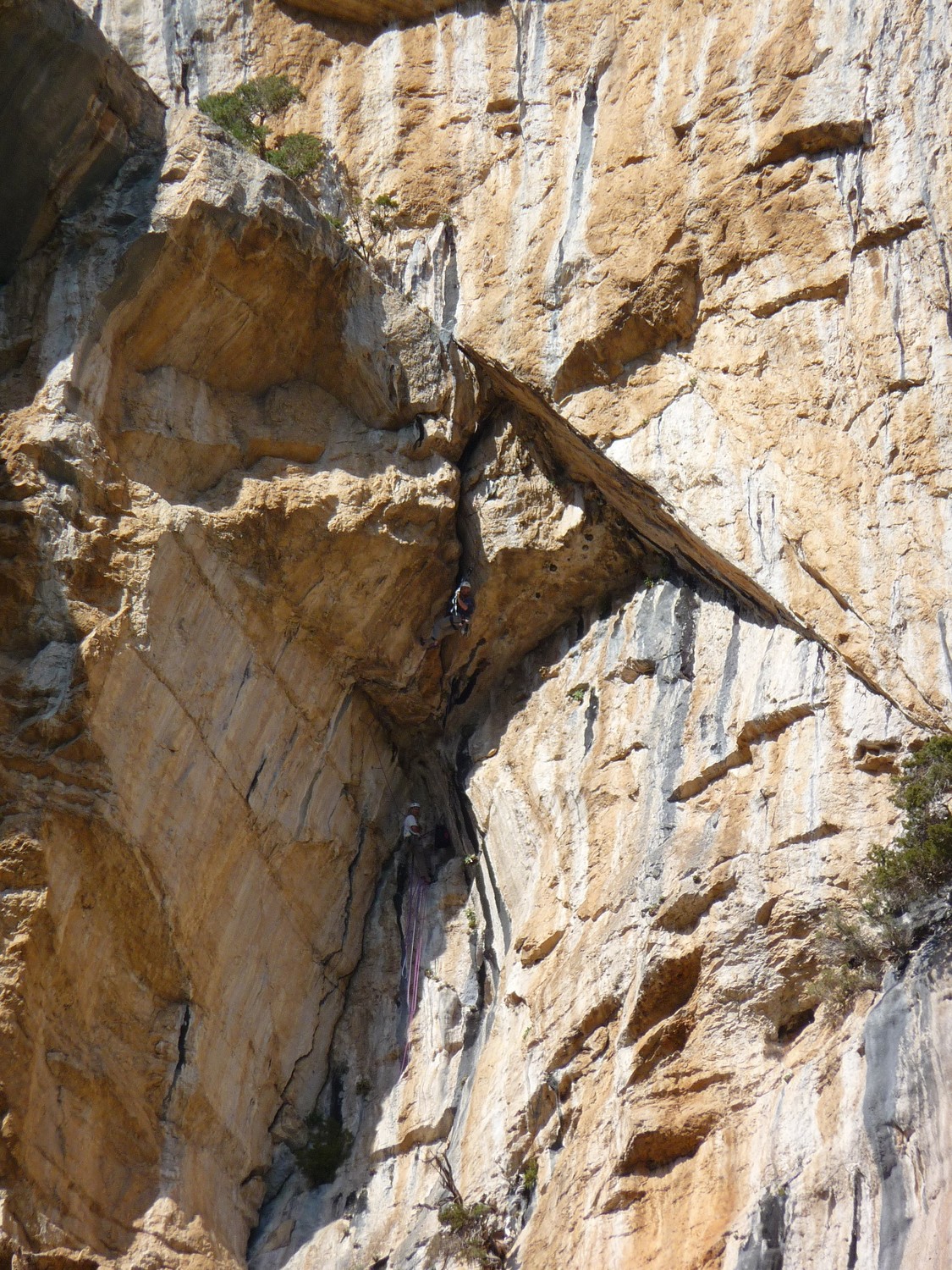 Le passage du toit (7c>A0)