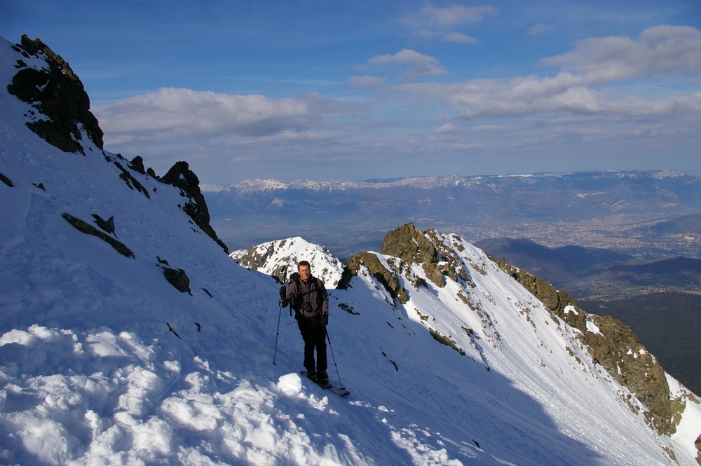 Pierre arrive près du sommet W de Jasse Bralard