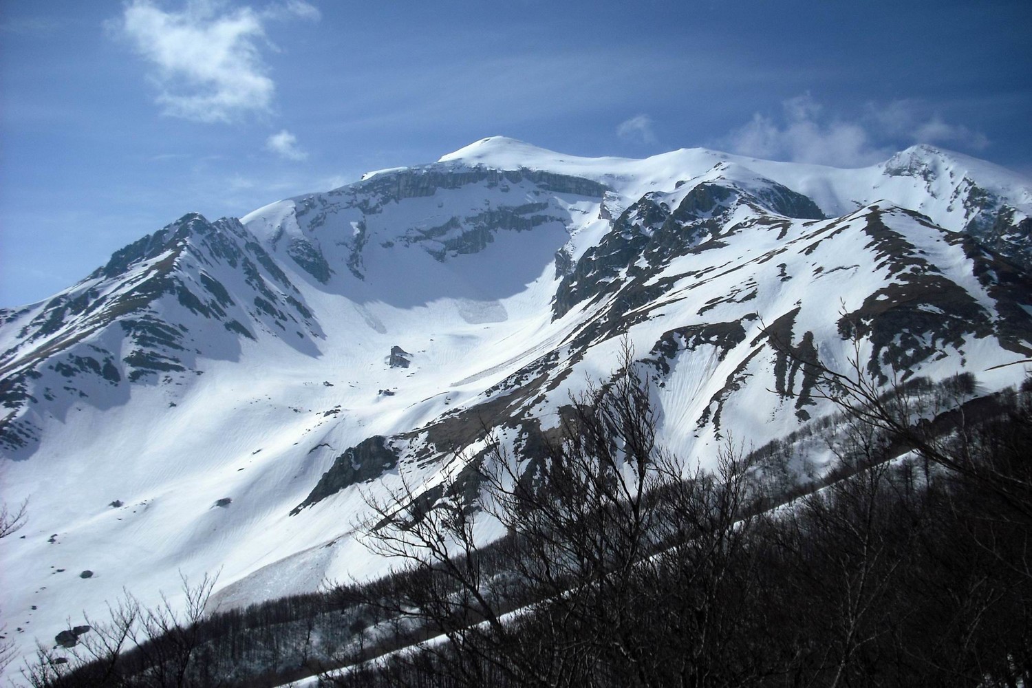 Monte Coorvo ben visibile il Fosso del Monte, a DX si intuisce la val Crivellaro