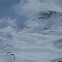 a destra della vetta del Cefalone è visibile la finestra