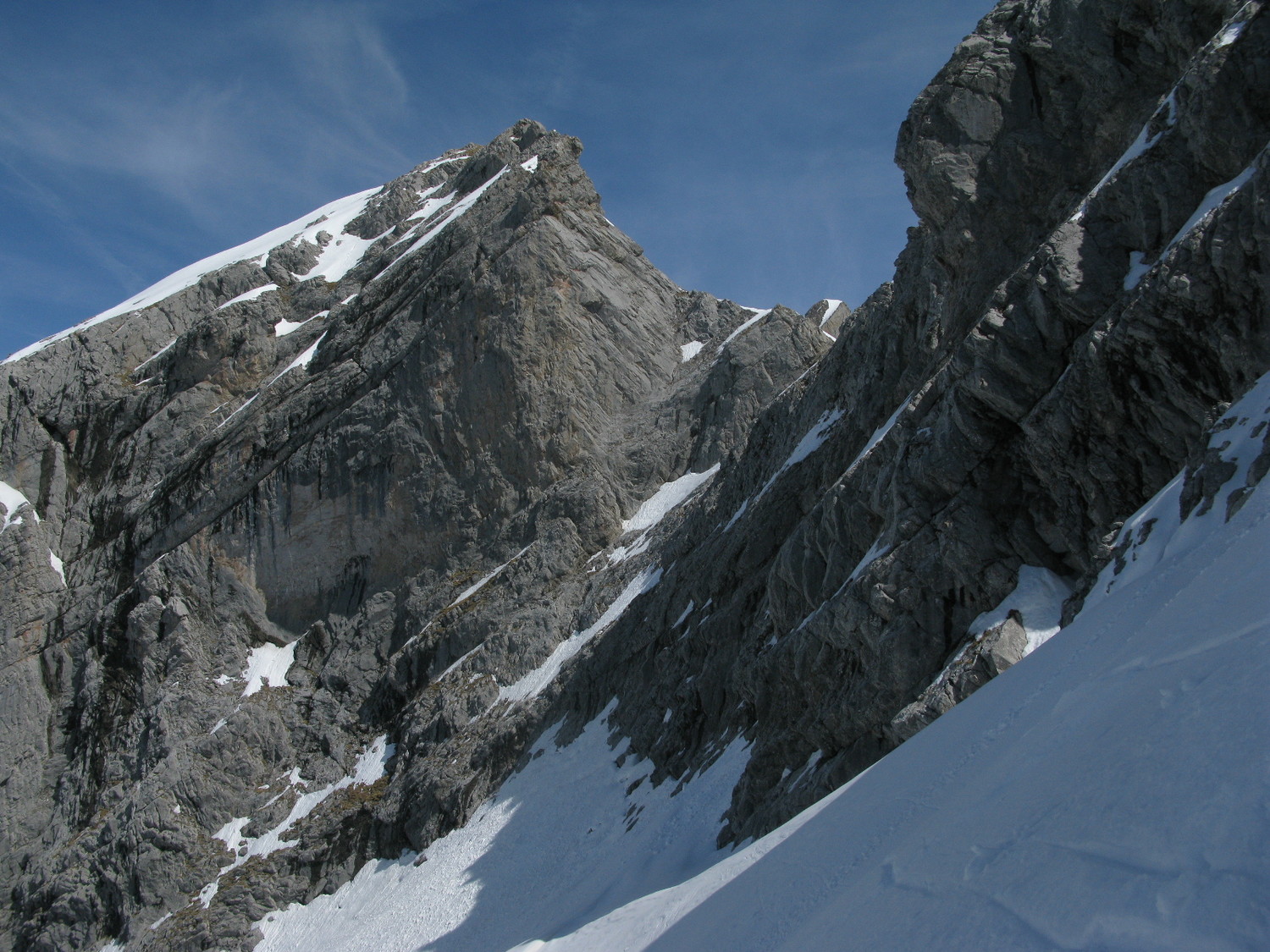 Sommet de Chombas depuis le col de Chombas.