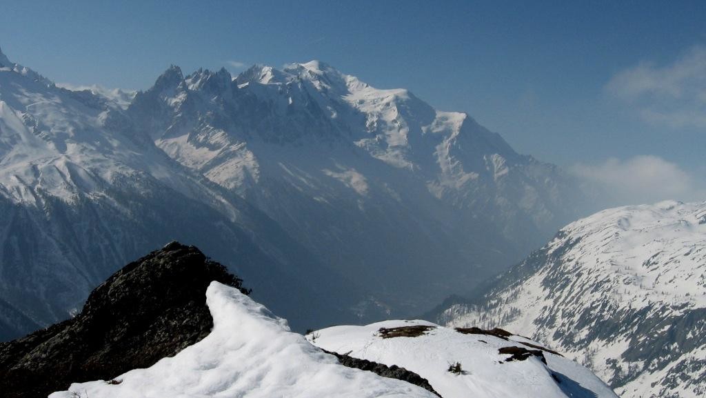 Le Mont-Blanc depuis la crête sommitale.