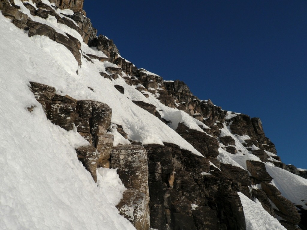 Les rochers sous l'arête N