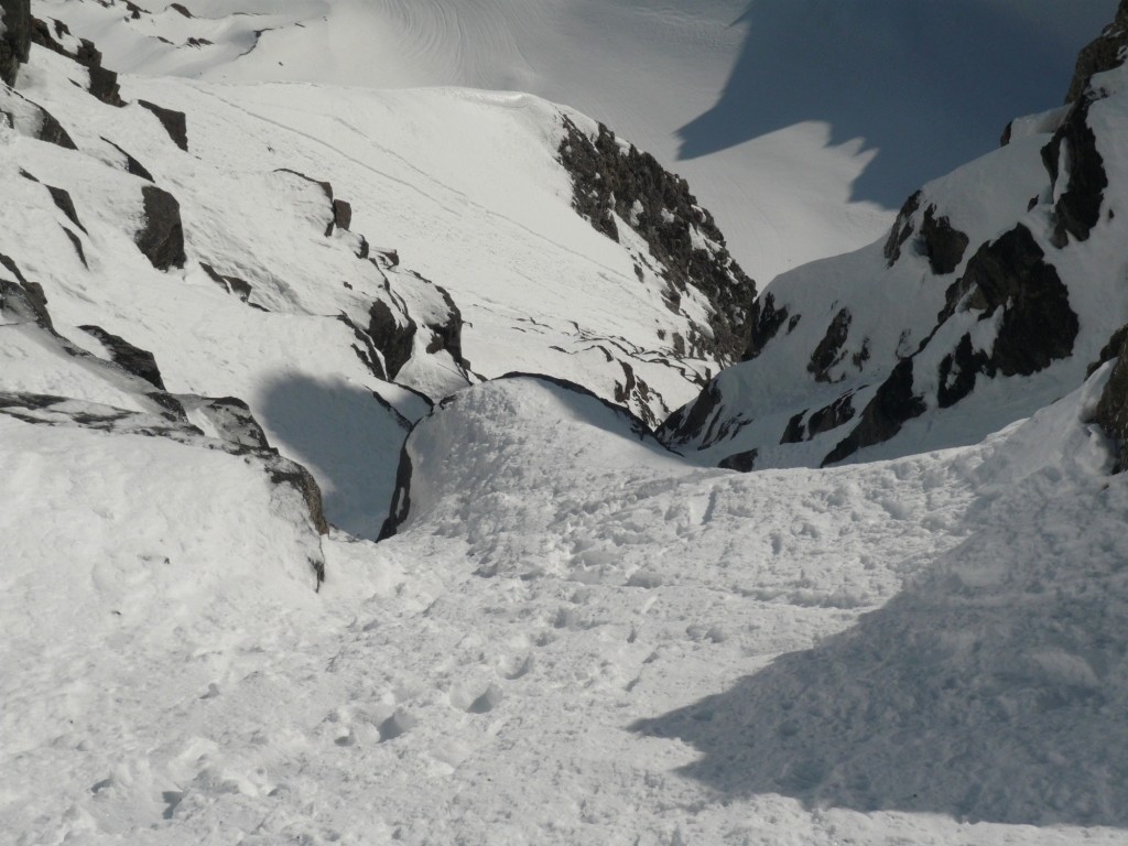 La petite étroiture dans le haut du couloir