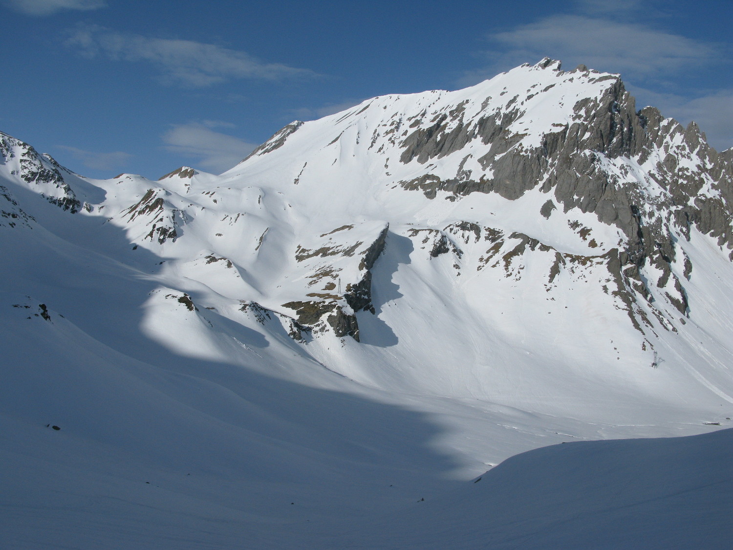 Les Aiguilles de la Pennaz en montant sous les Jovets