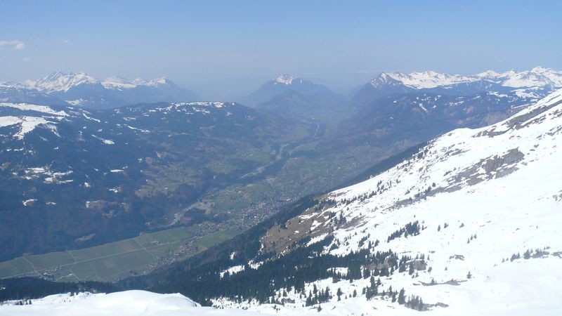 Plus de neige entre les chalets du Trot et du Criou