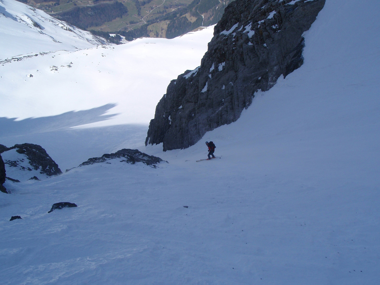 Dans le rétrécissement en neige béton