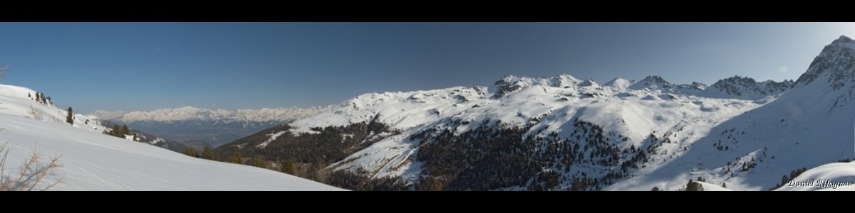 Vue sur le domaine skiable de St-Luc