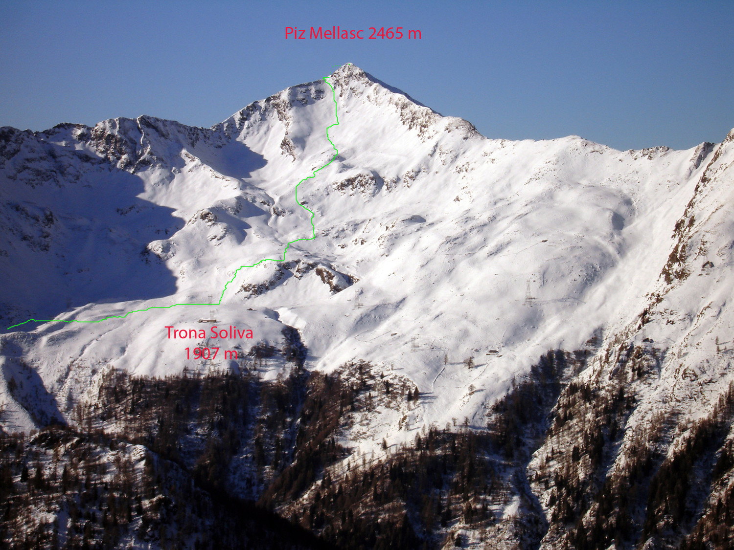 Il versante SE del Piz Mellasc 2465 m (Valle della Pietra).