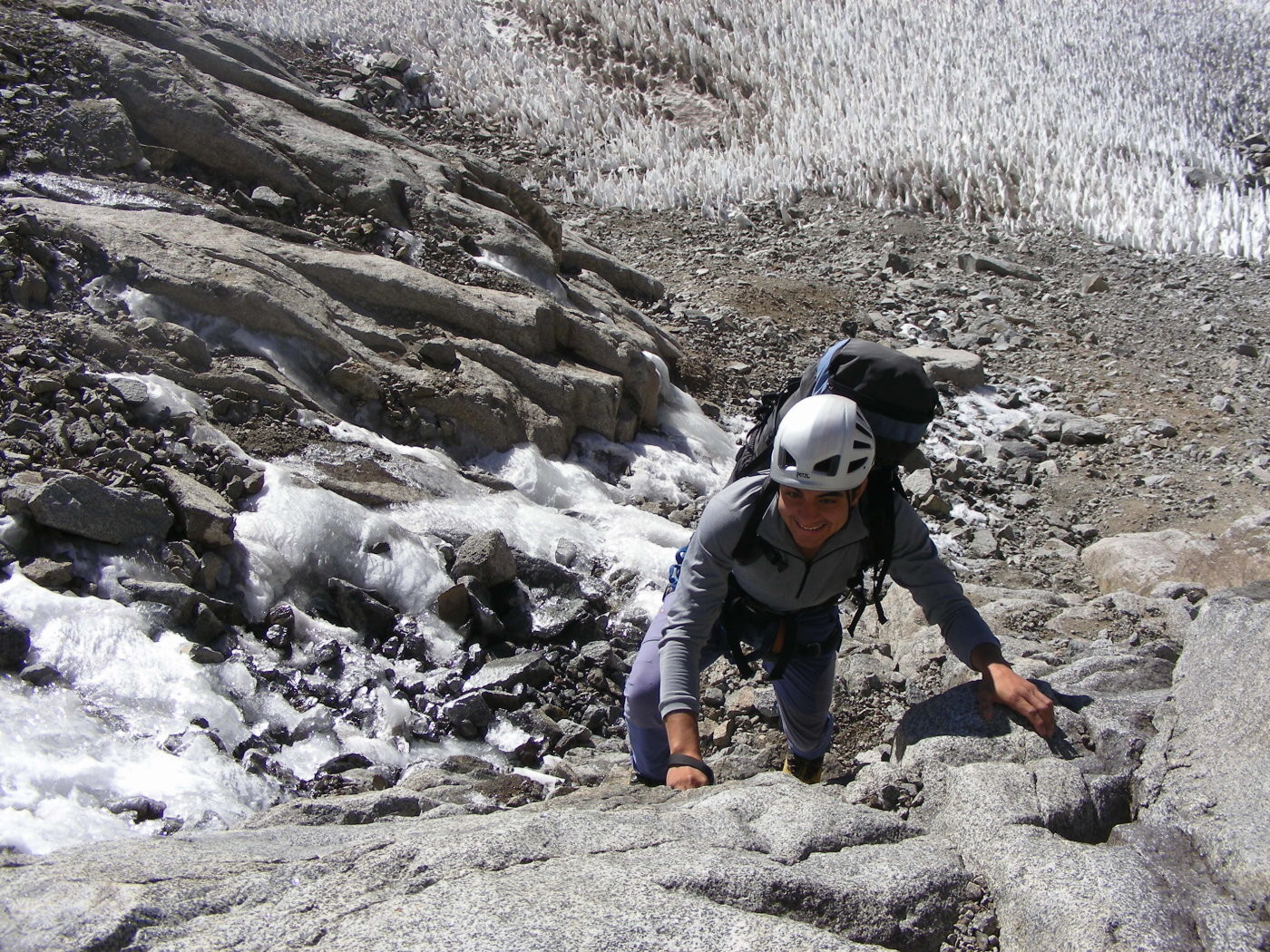 Subiendo por los escalones de granito