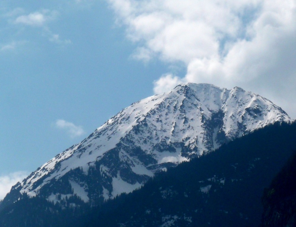 La face N du Salantin vue d'en bas, difficile de la louper !