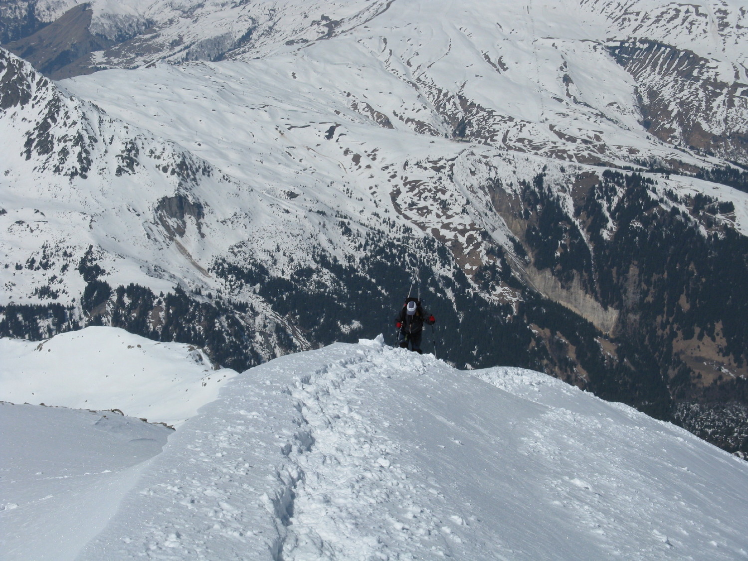 La dernière arete !! La station des Contamines au fond