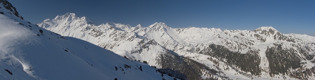 Au dessus de Chervé, vue sur le domaine skiable de Siviez