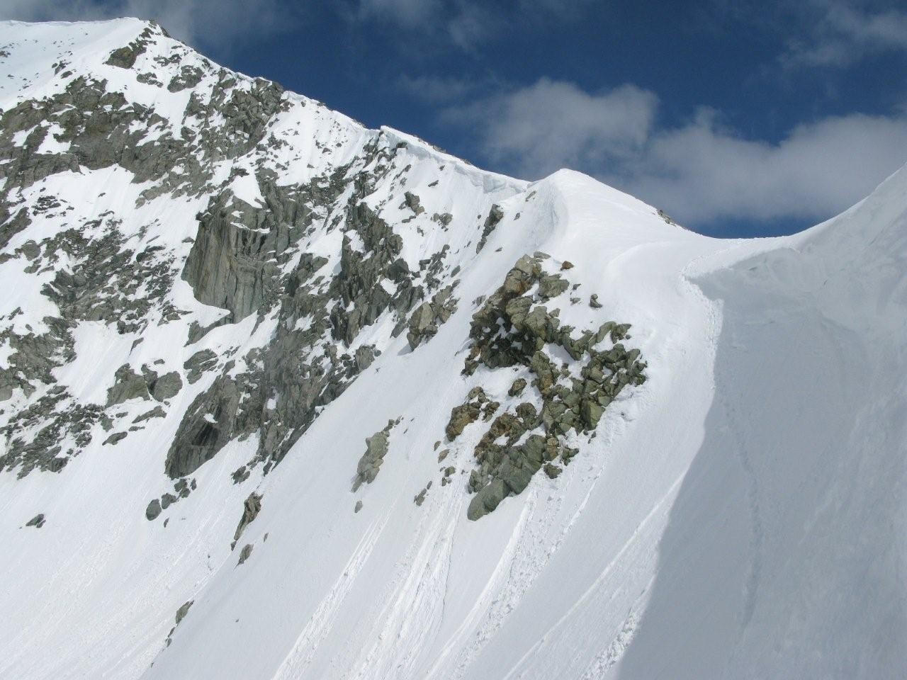 Le col corniché de la Tsa