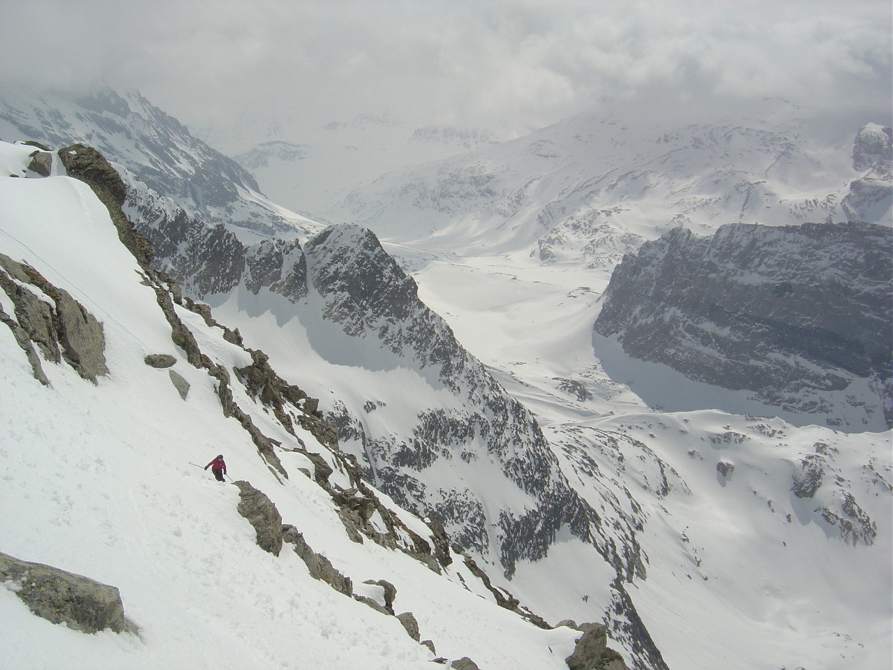 Descente de la face S des Volnets