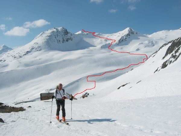Salendo all'Hochvernagt Sp. It. di discesa dal Vord Guslar Sp. verso la Vernagt Hutte.