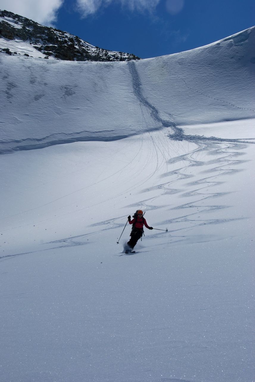 Bon neige sous le col