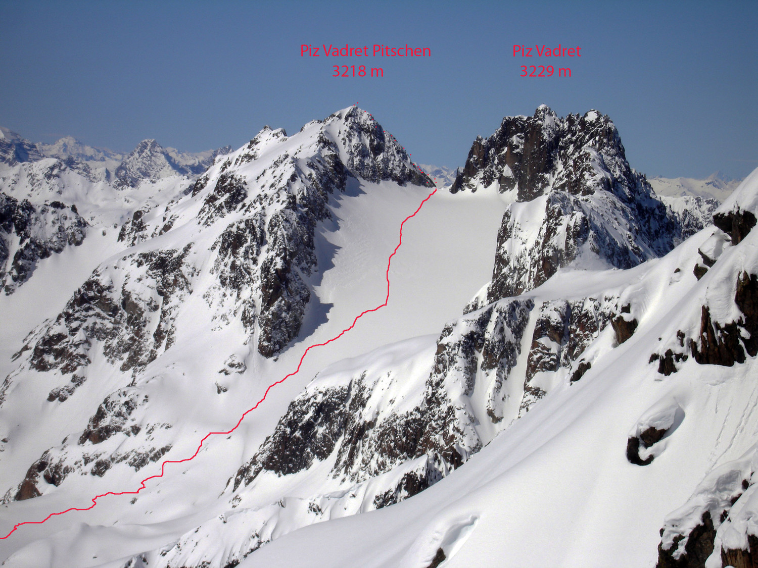 Itnerario al Piz Vadret Pitschen 3218 m dalla Val Punt Ota.