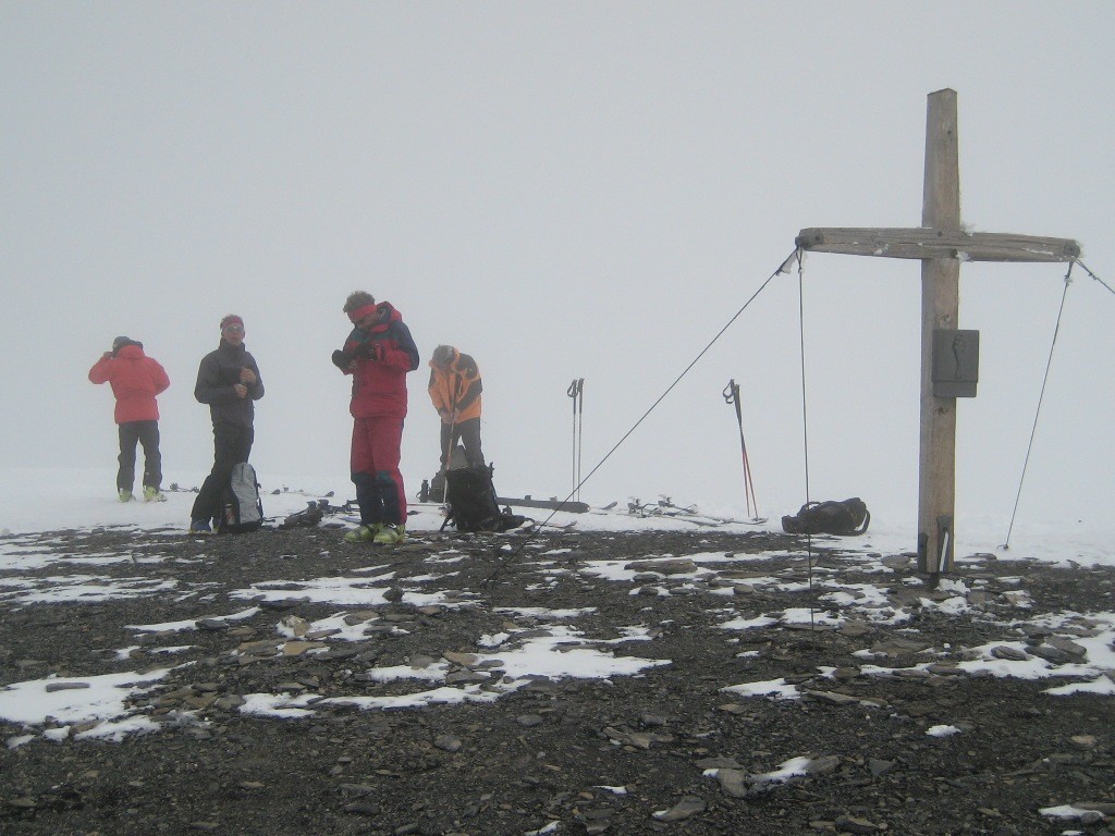 La fine équipe au sommet du Wildstrubel