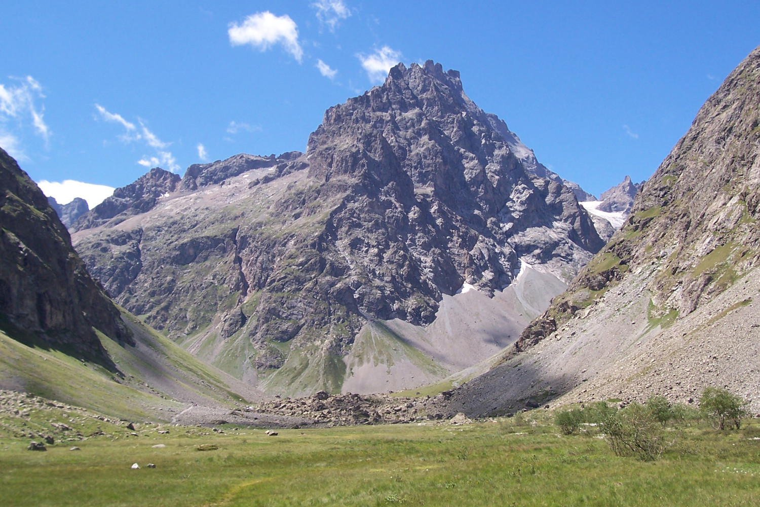 en montant vers le refuge