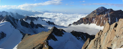 Panorama vers l'ENE depuis le sommet de la Torre del Campanario Panorama vers l'ENE depuis le sommet de la Torre del Campanario