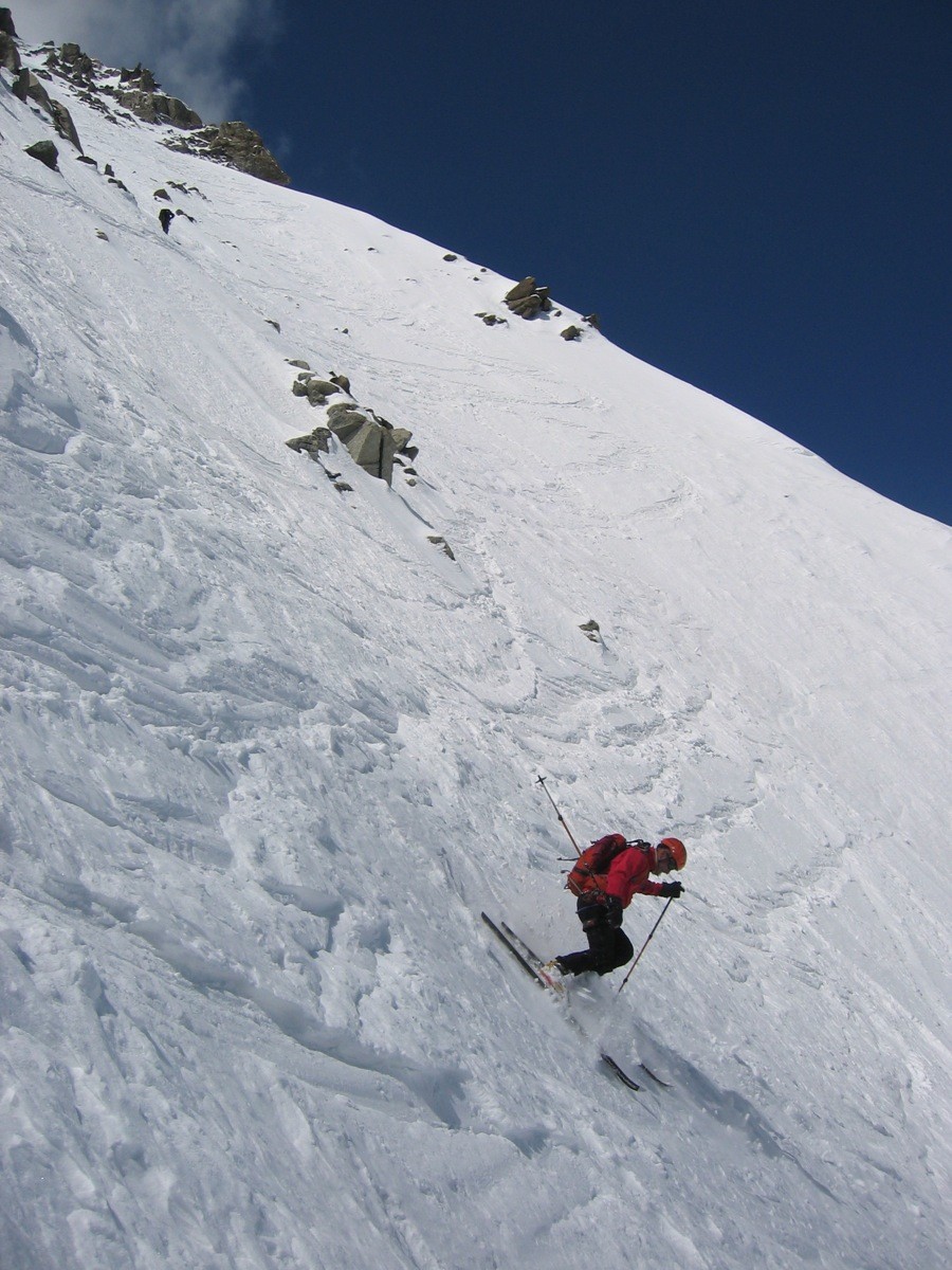 Partie supérieure de la pente NE du col des Cristaux