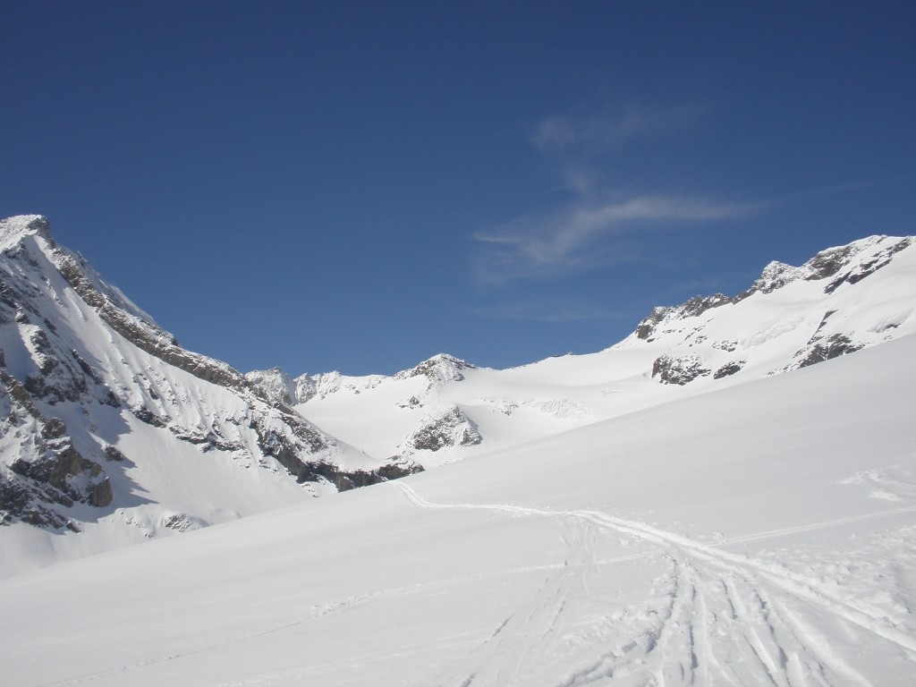 Col de Labby versant nord (à droite du rognon) vu du point 2771